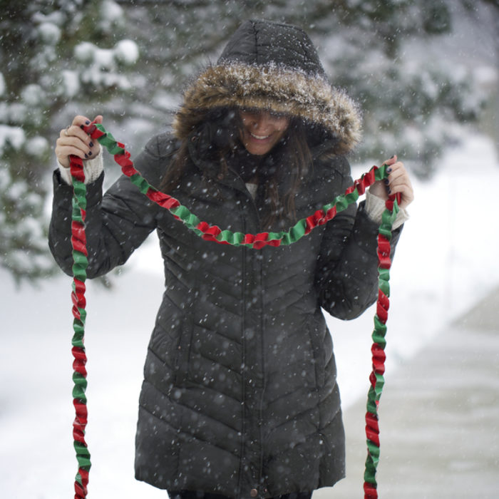 Simple decor garland