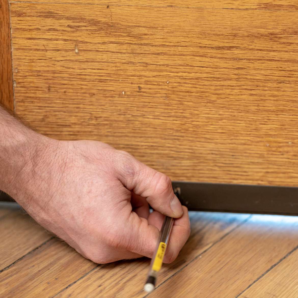 Heavy-Duty Door Shoe